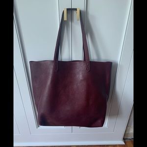 Madewell Transport Tote in Dark Cabernet